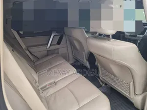 Toyota Land Cruiser Prado 2022 White