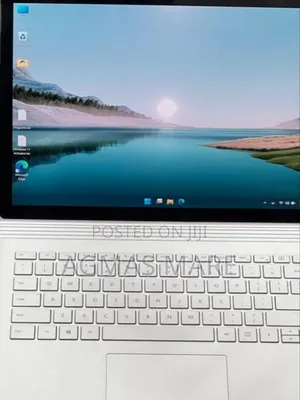 Photo - New Laptop Microsoft Surface Book 8GB Intel Core I5 SSD 256GB