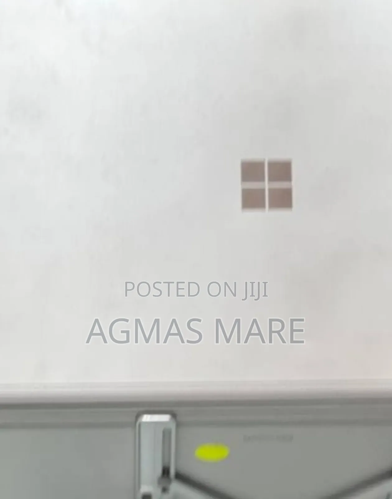 New Laptop Microsoft Surface Book 8GB Intel Core I5 SSD 256GB