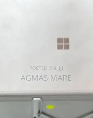 New Laptop Microsoft Surface Book 8GB Intel Core I5 SSD 256GB