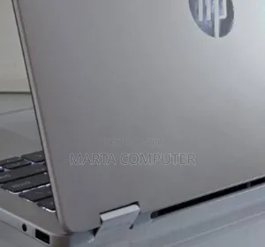 New Laptop HP OmniBook 5 Flip 16GB Intel Core I7 SSD 512GB