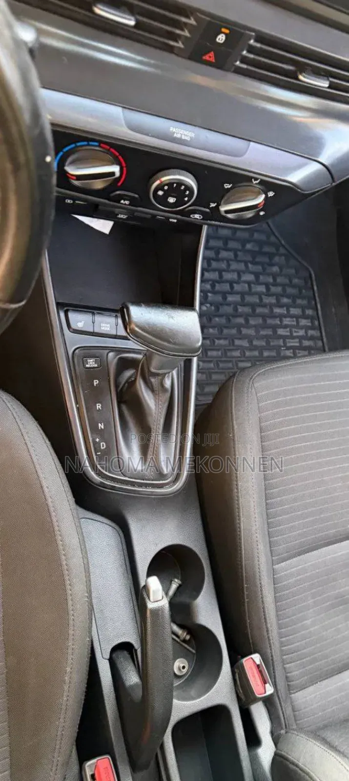 Hyundai i20 2021 Gray