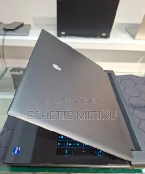 Photo - New Laptop Alienware M17x R2 32GB Intel Core I9 SSD 1T