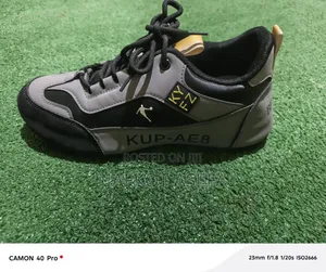 Photo - Second Hand Shoe Brand