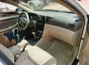 Toyota Corolla 2003 White
