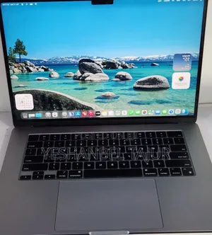 Photo - New Laptop Apple MacBook Air 2022 M2 8GB Apple M2 SSD 256GB