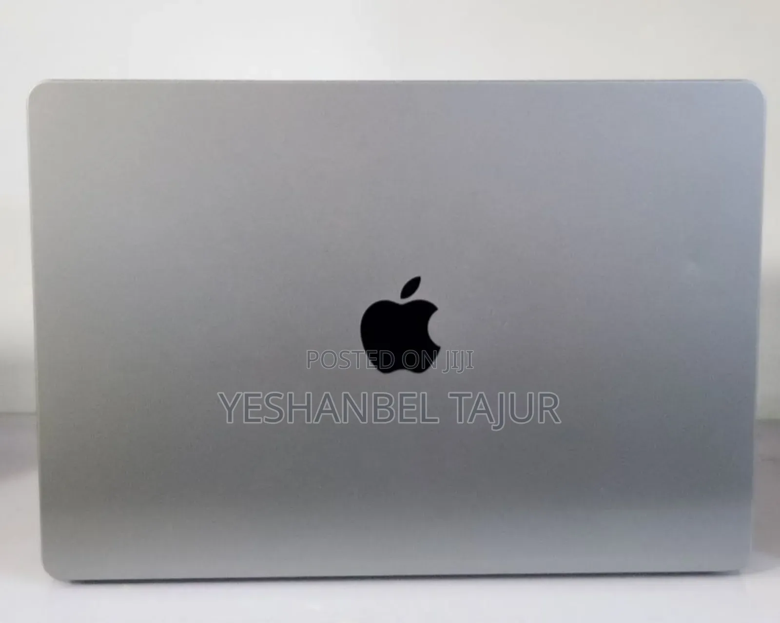New Laptop Apple MacBook Air 2022 M2 8GB Apple M2 SSD 256GB