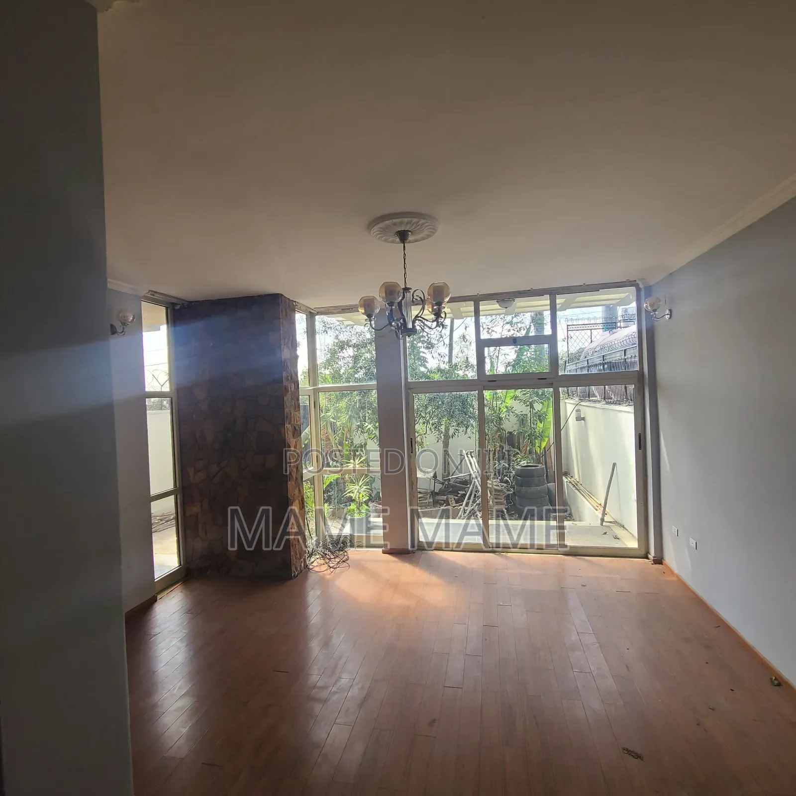 4bdrm House in Addis Abeba, Bole for rent