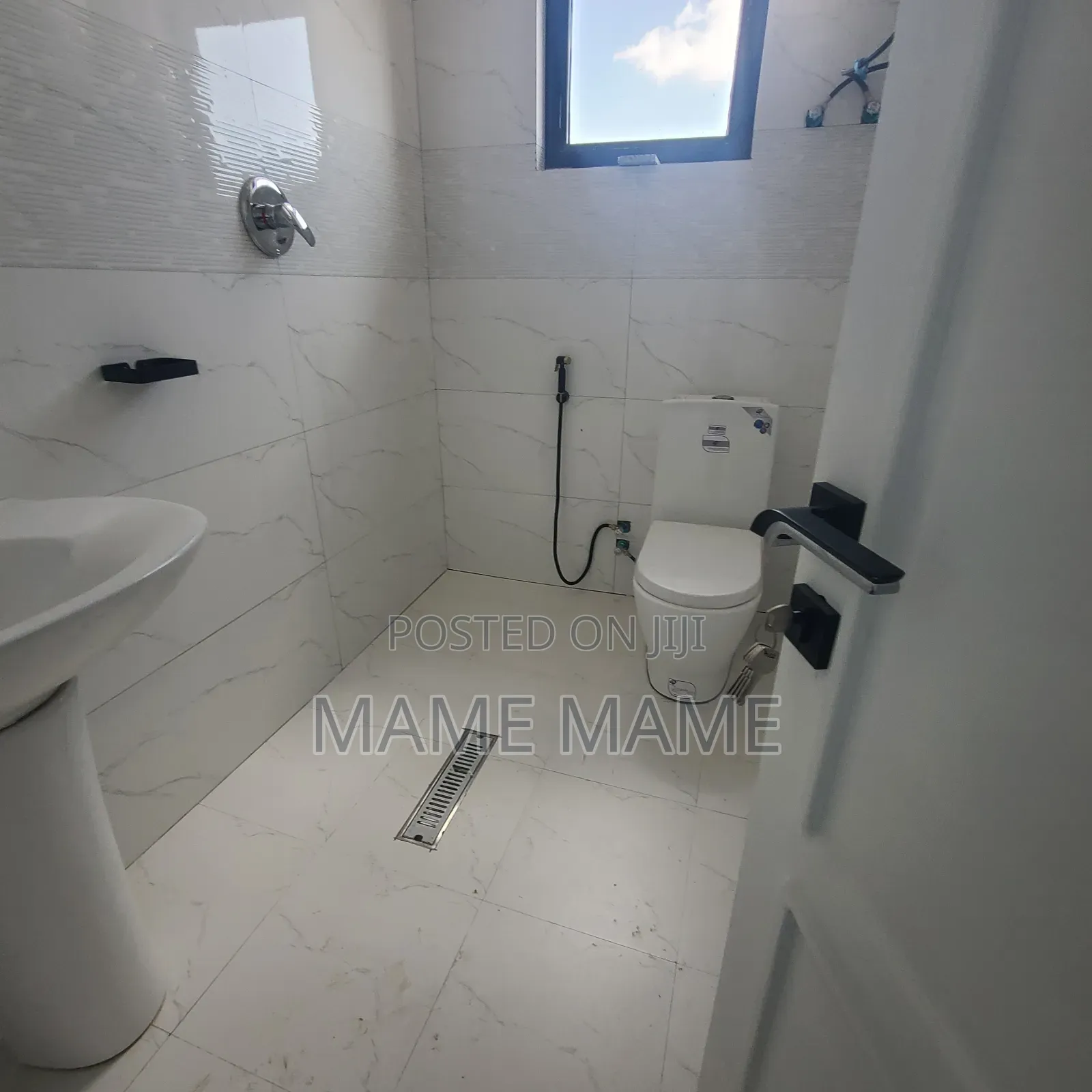 3bdrm Apartment in Addis Abeba, Bole for rent