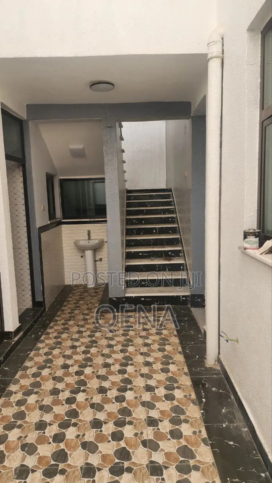 Furnished 5bdrm House in Akaky Kaliti for sale