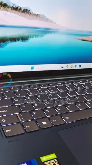 New Laptop Lenovo Yoga 7i 16GB Intel Core I7 SSD 1T