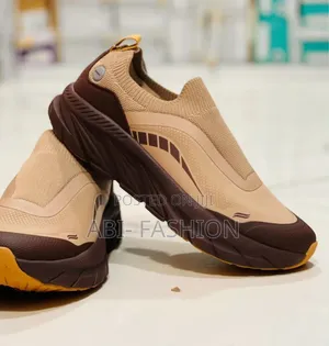 Photo - Goupu Slip-on Mesh Sneaker