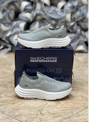 Skechers Slip-Ins Max Cushion