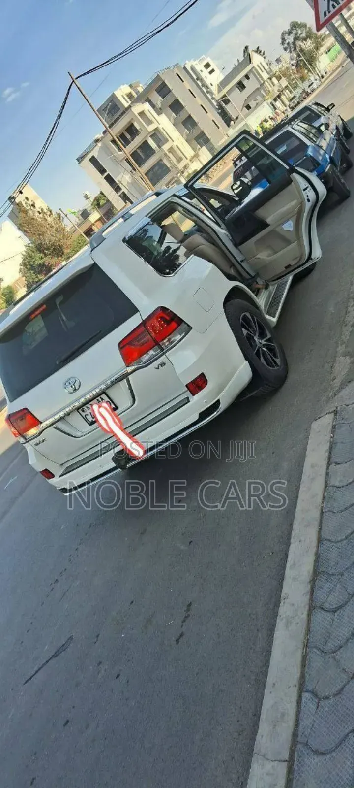 Toyota Land Cruiser 2021  White 