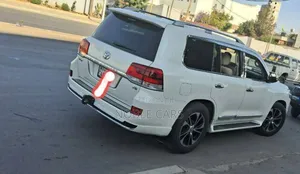 Toyota Land Cruiser 2021  White 