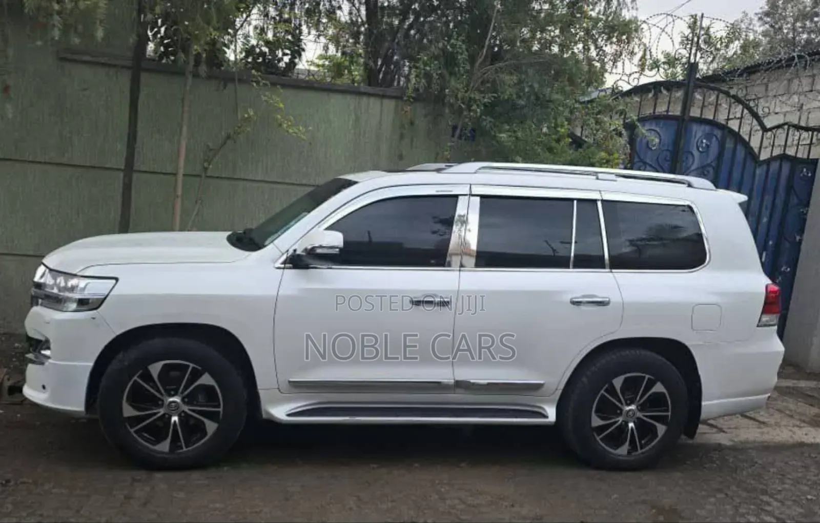 Toyota Land Cruiser 2021  White 