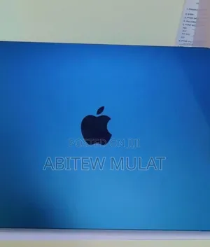 New Laptop Apple MacBook Air 2022 M2 16GB Apple M2 SSD 256GB