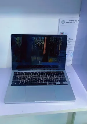 New Laptop Apple MacBook Pro 8GB Apple M2 SSD 256GB