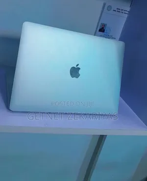 New Laptop Apple MacBook Pro 8GB Apple M2 SSD 256GB