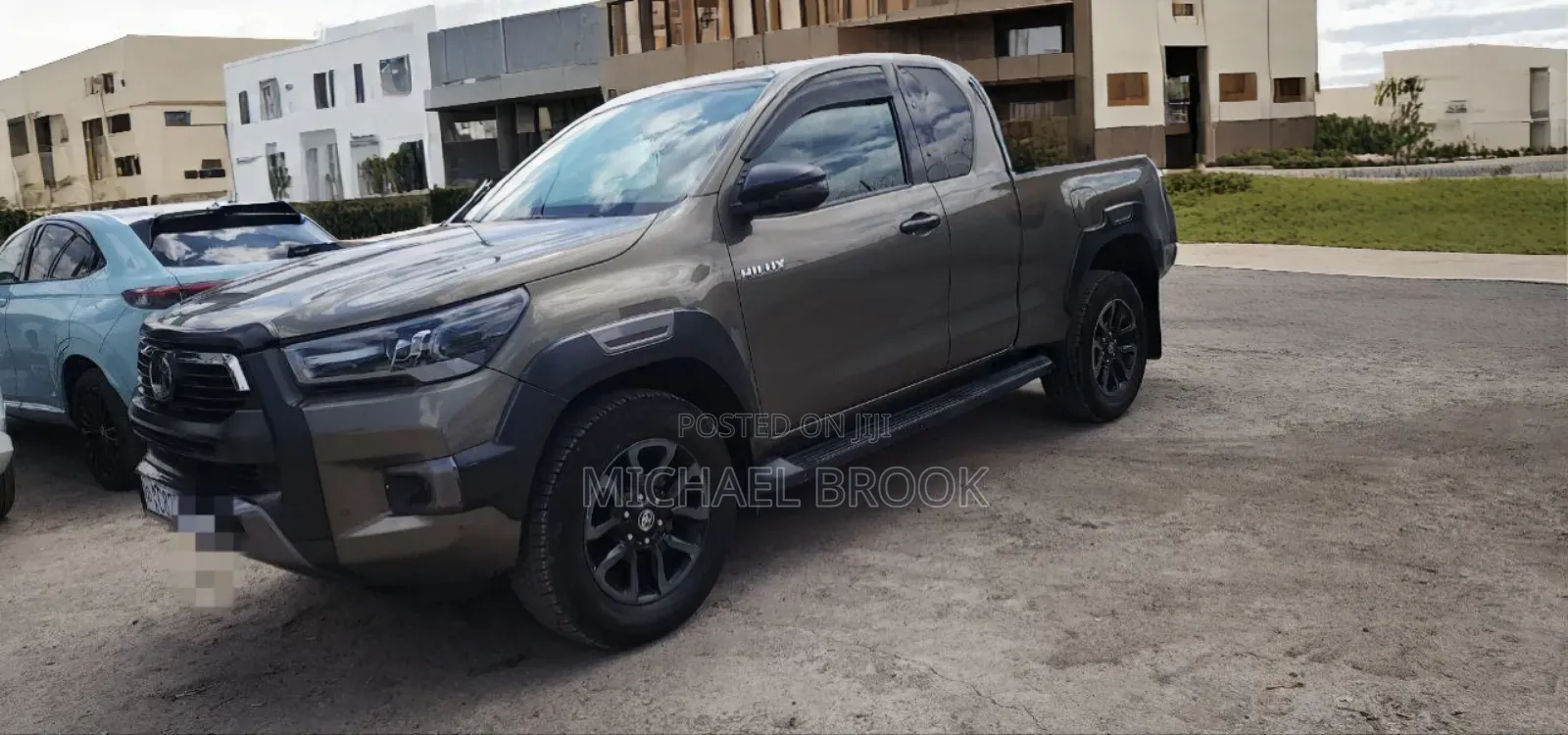 Toyota Hilux 2021 Green