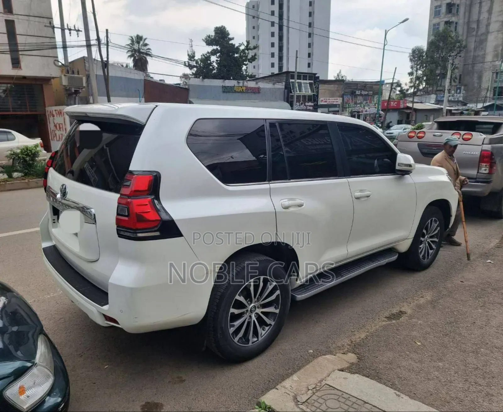 Toyota Land Cruiser Prado 2022 White