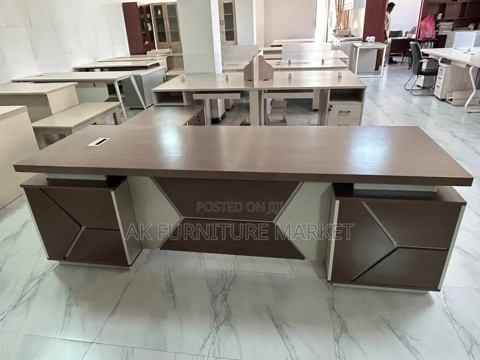 Big Size Luxury and Modern Manager Table Size 2.40*1.10cm