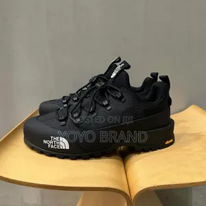 Photo - The North Face Ultra Fashion Sneakers