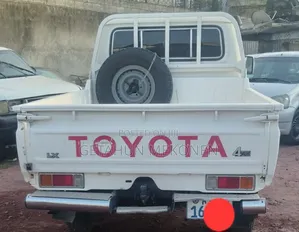 Toyota Land Cruiser 2013 White