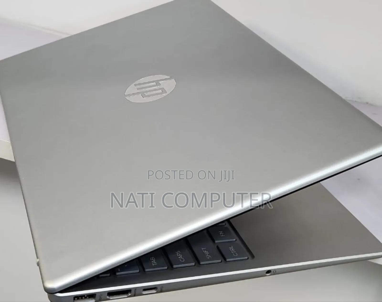 New Laptop HP Envy x360 8GB Intel Core i5 SSD 256GB