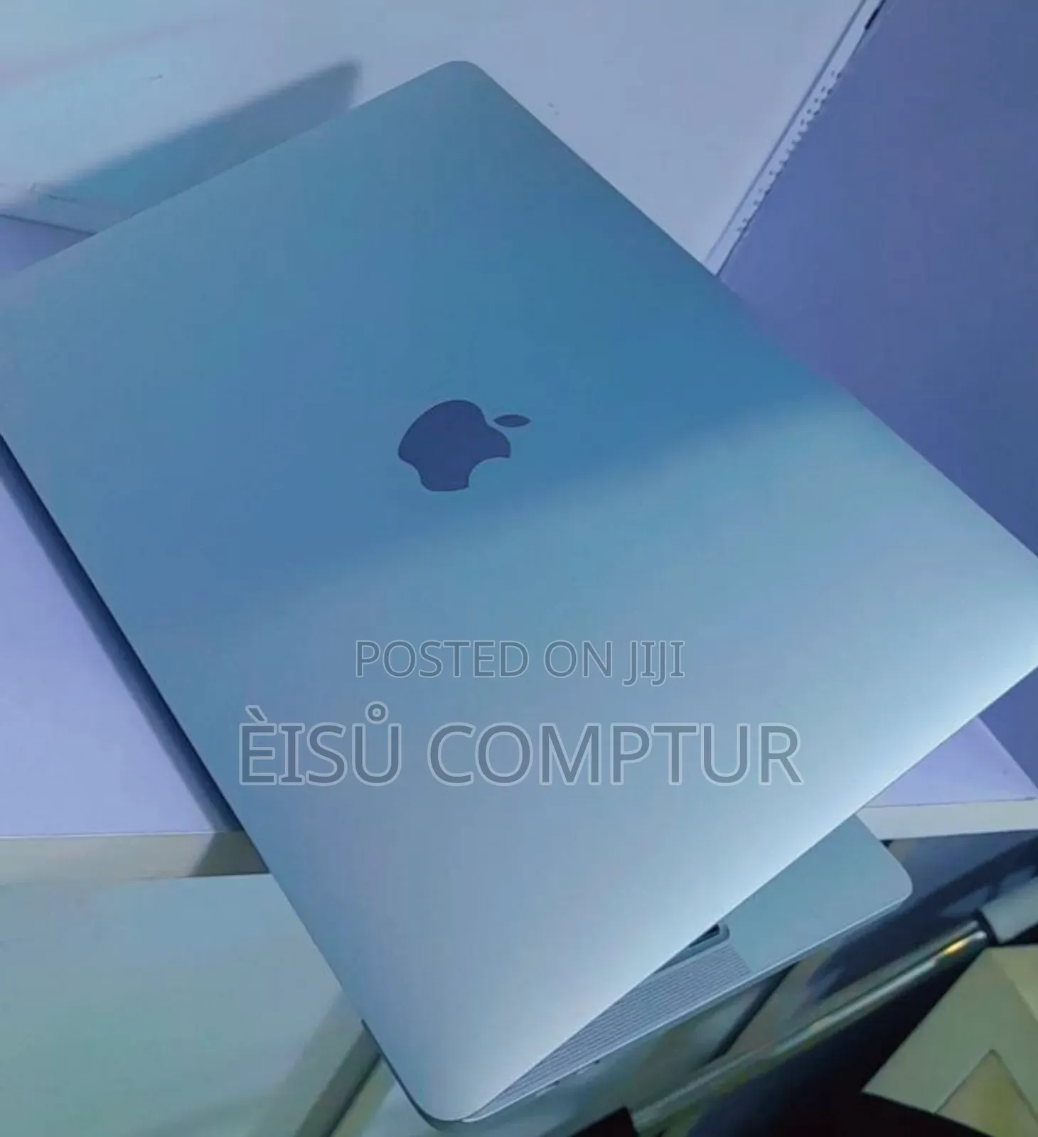 New Laptop Apple MacBook Air 2022 M2 8GB Apple M2 SSD 256GB