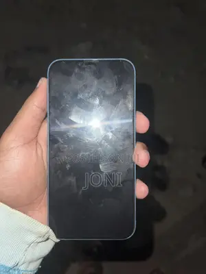 Photo - Apple iPhone 13 128 GB Blue