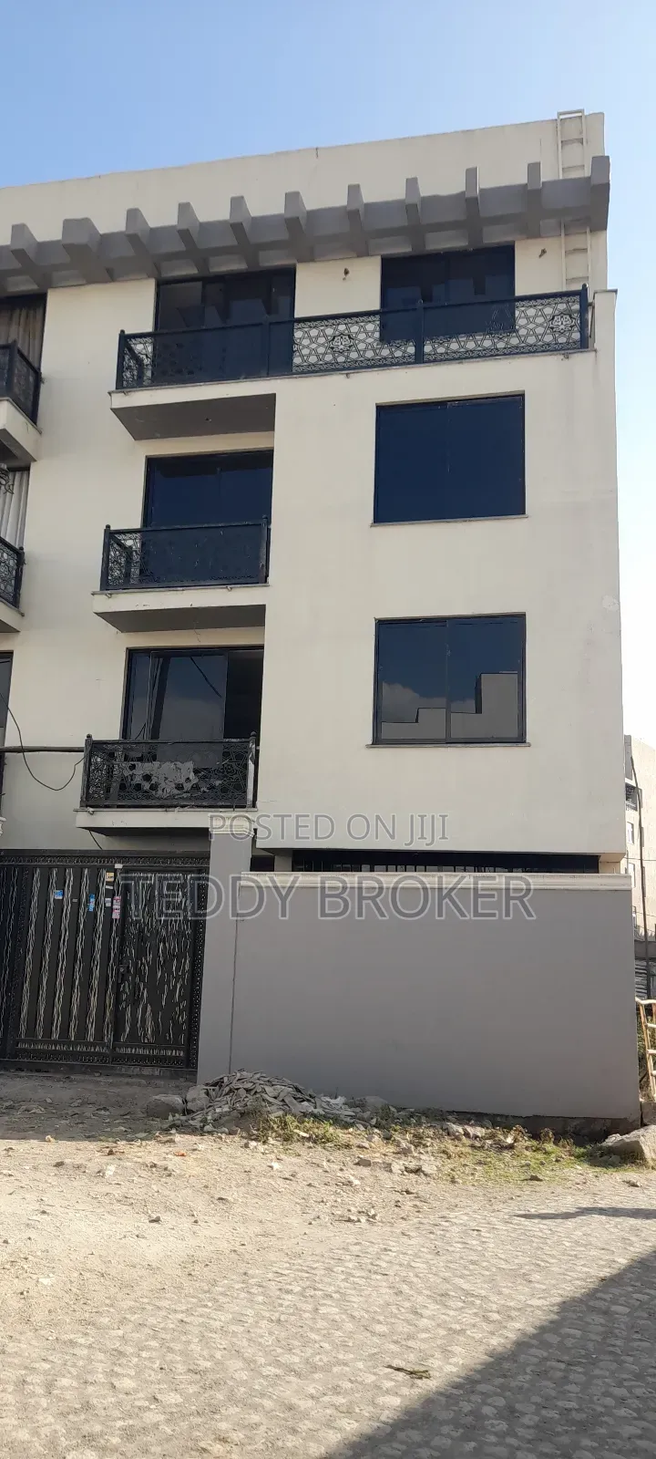 7bdrm House in Haile Garment, Nifas Silk-Lafto for sale