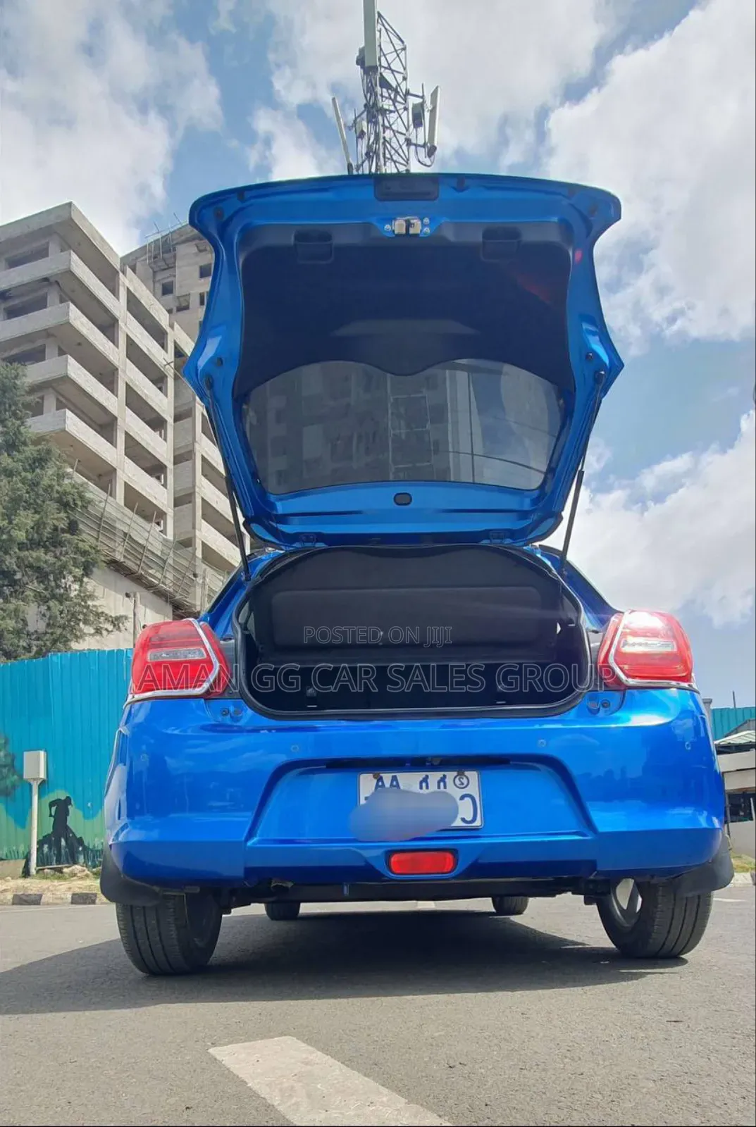Suzuki Swift 2023 Blue