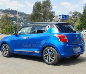 Suzuki Swift 2023 Blue