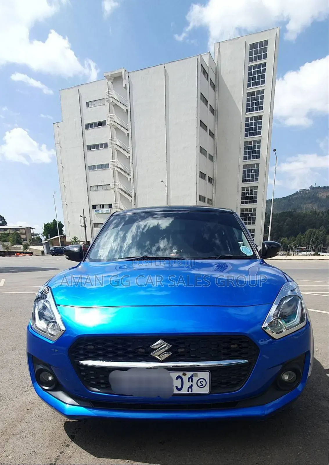Suzuki Swift 2023 Blue
