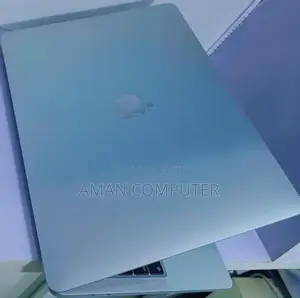 New Laptop Apple MacBook Pro 2022 M2 8GB Apple M2 SSD 256GB