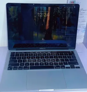 New Laptop Apple MacBook Pro 2022 M2 8GB Apple M2 SSD 256GB