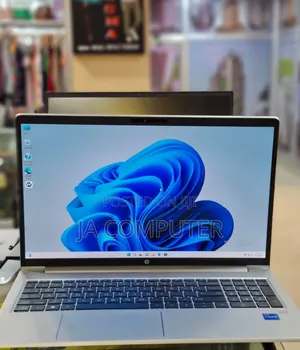 Photo - New Laptop HP ProBook 450 G0 16GB Intel Core I7 SSD 1T