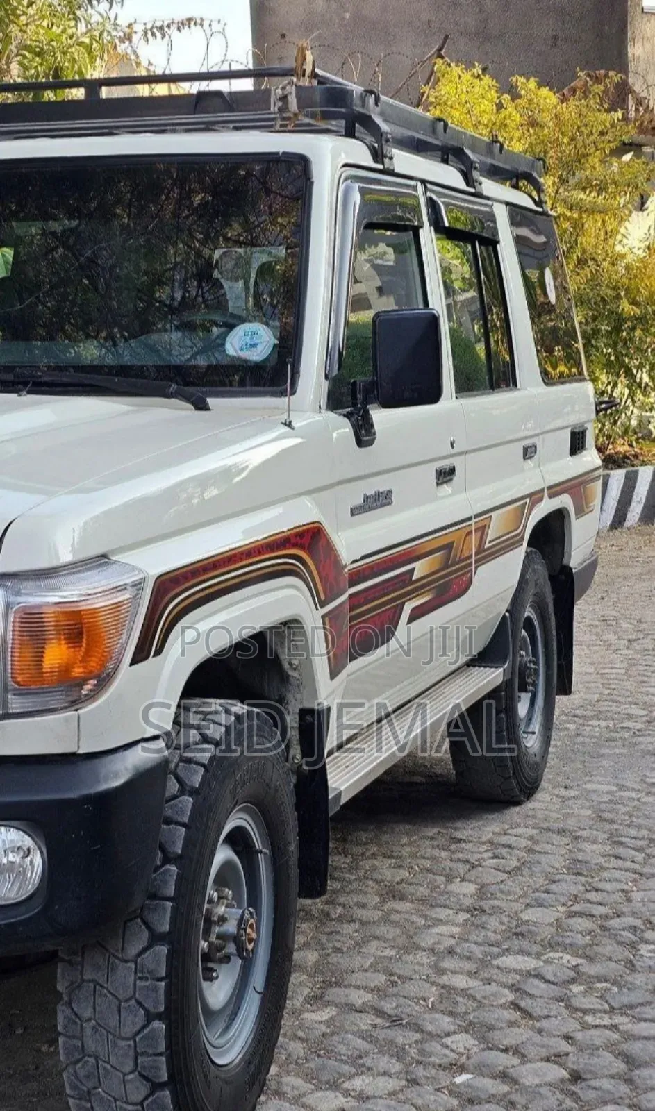 Toyota Land Cruiser 2014 White
