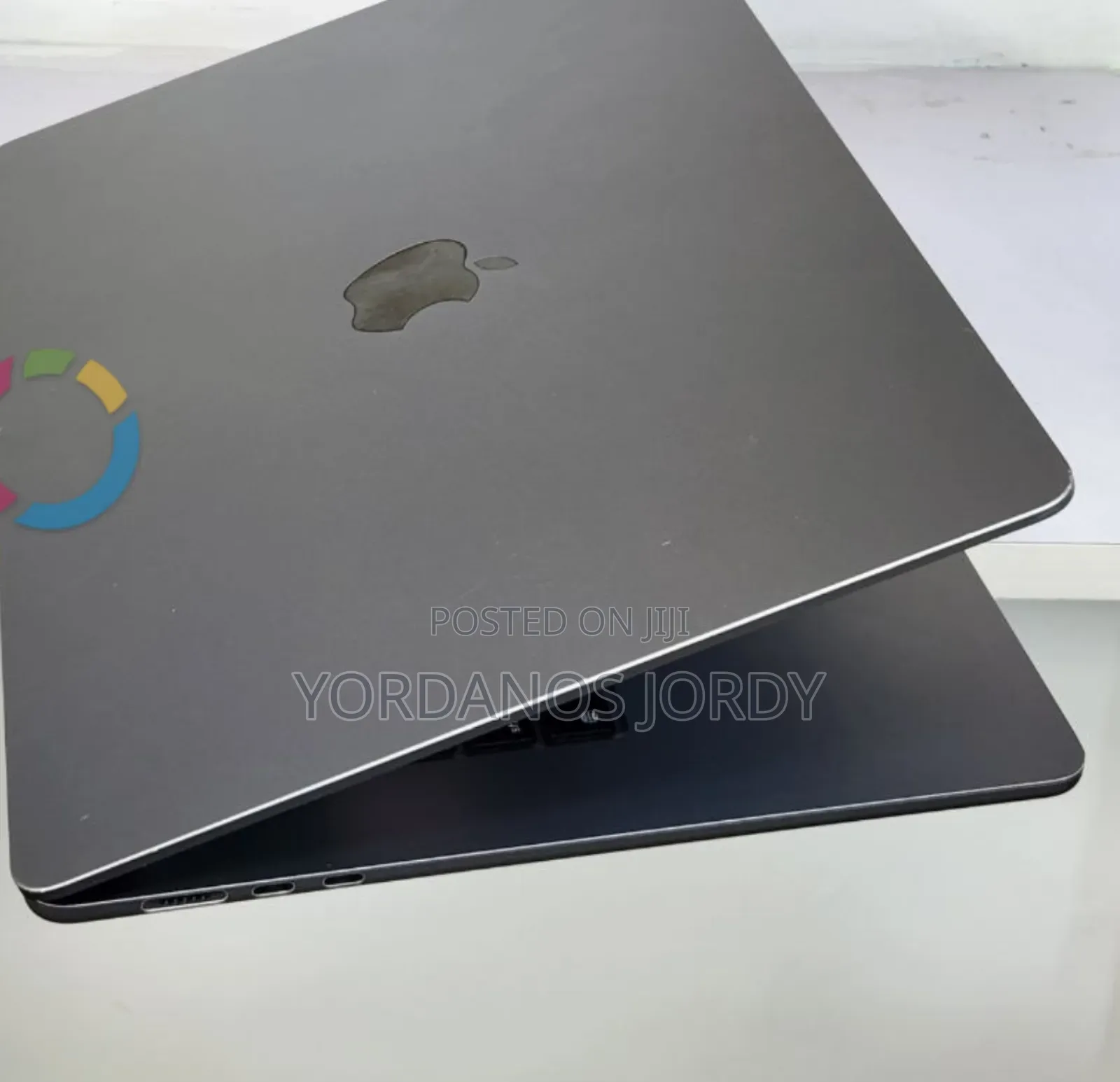 New Laptop Apple MacBook Air 2023 M2 8GB Apple M2 SSD 256GB