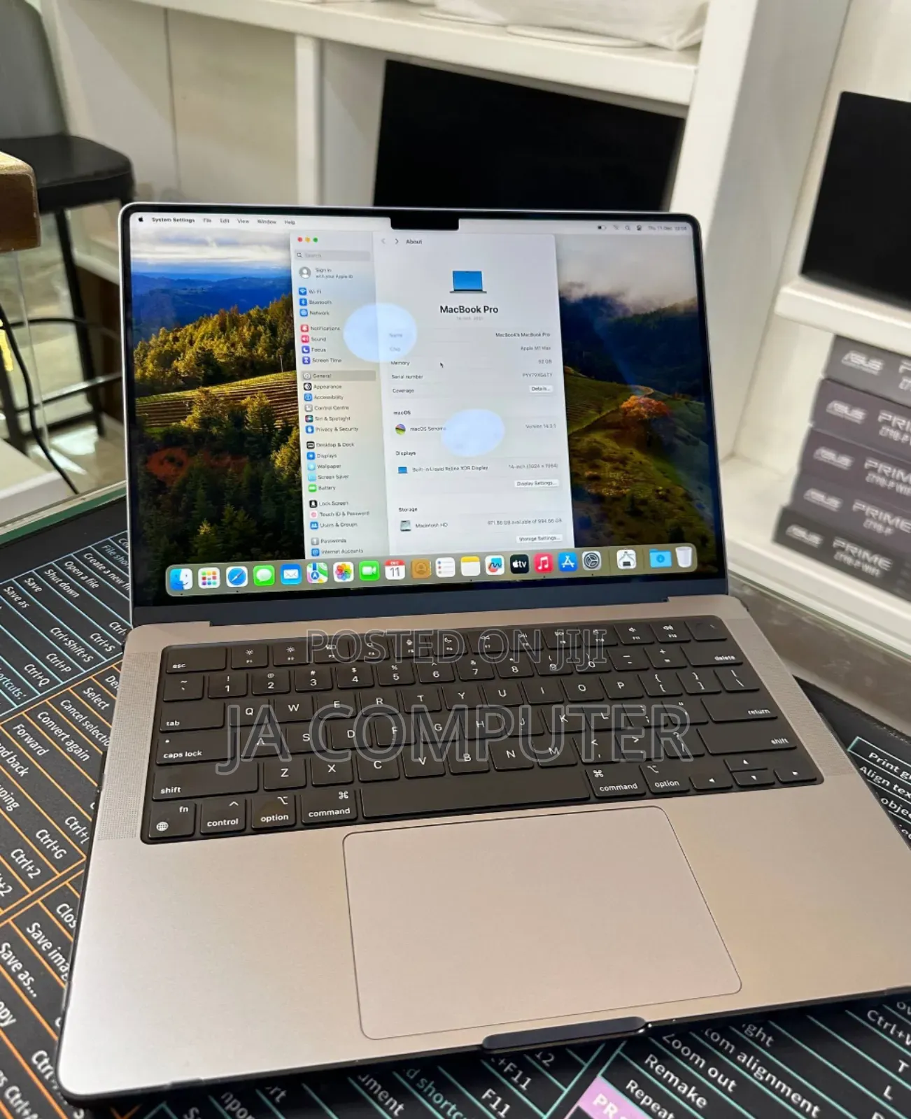 New Laptop Apple MacBook Pro M1 32GB Apple M1 Max SSD 1T