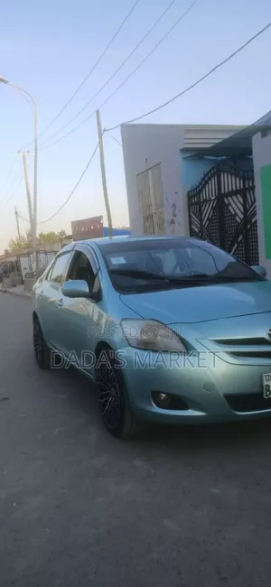 Toyota Yaris 2008 Gray