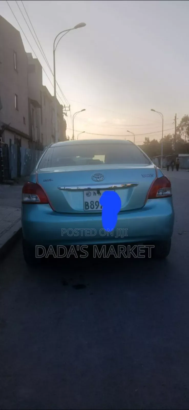 Toyota Yaris 2008 Gray