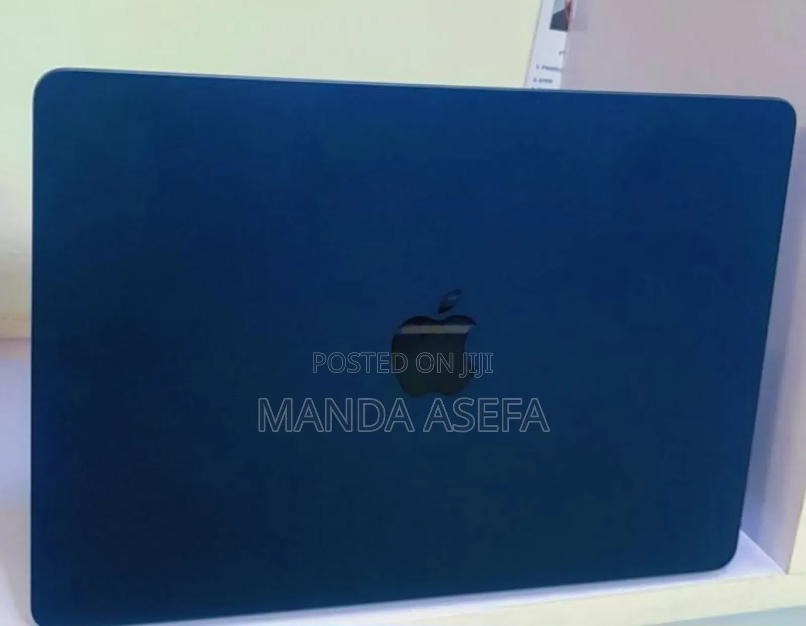 New Laptop Apple MacBook Air 2022 M2 16GB Apple M2 SSD 256GB