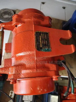 የካንክሪት ቫይብሬተር ዲናማ Concrete Vibrator Motor.