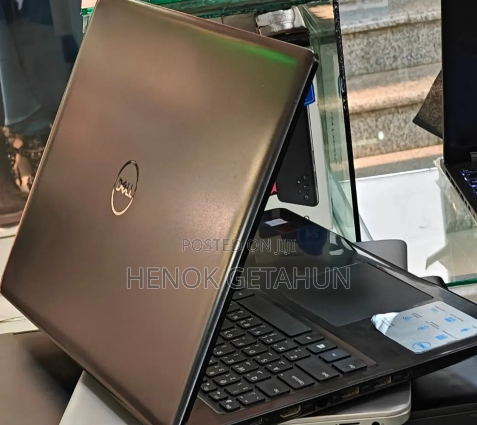 New Laptop Dell Inspiron 15 8GB Intel Core I7 HDD 1T