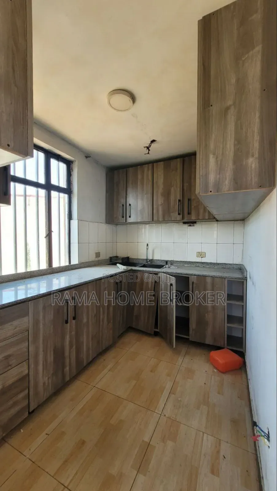Furnished 2bdrm Condo in Yeka for sale