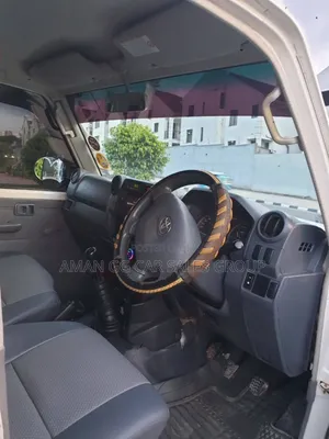 Toyota Land Cruiser 2018 White