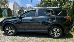 Photo - Toyota RAV4 2017 Matt Black