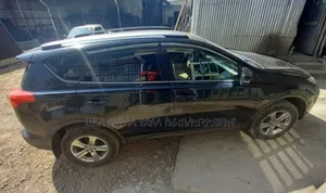 Photo - Toyota RAV4 2015 Black